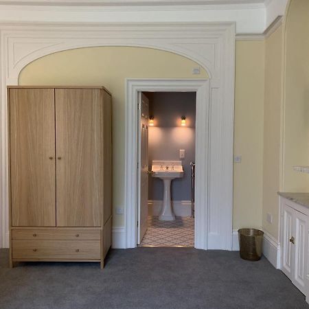 The Westgate Villa Charmouth Bagian luar foto