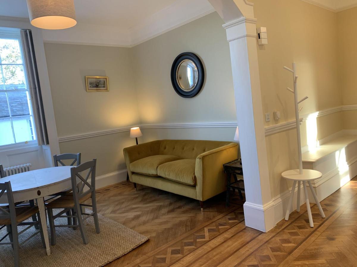 The Westgate Villa Charmouth Bagian luar foto