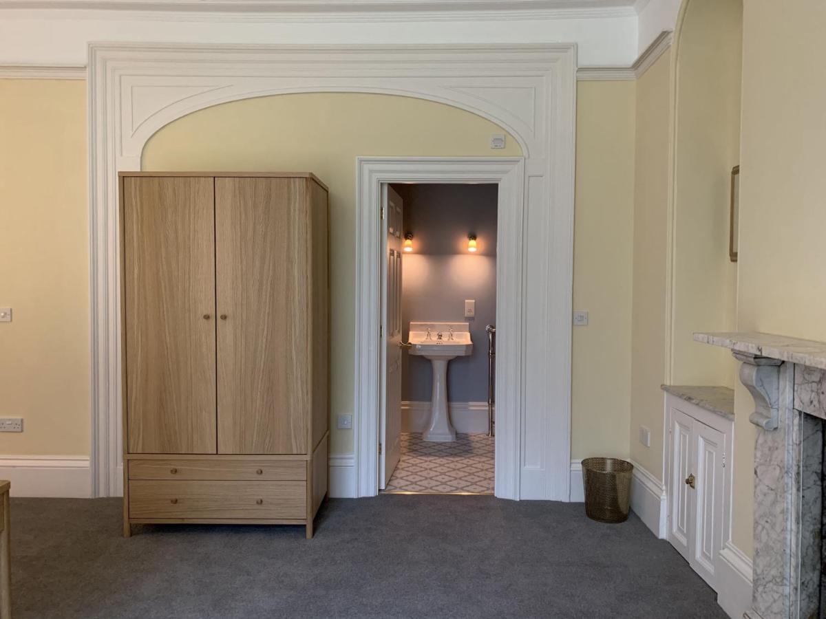 The Westgate Villa Charmouth Bagian luar foto